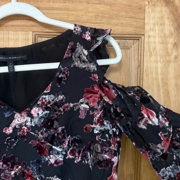 WHBM Floral Cold Shoulder Blouse - Picture 4 of 7
